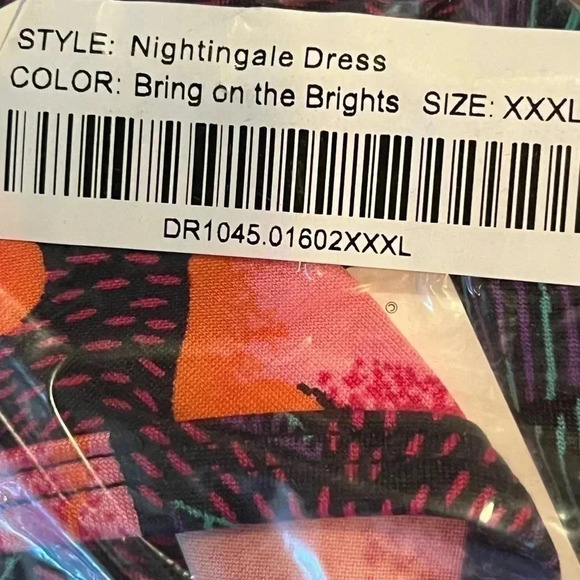 Agnes & Dora Tropical Wrap Dress Floral Bold Hibiscus on Black Swim Coverup - Picture 2 of 3